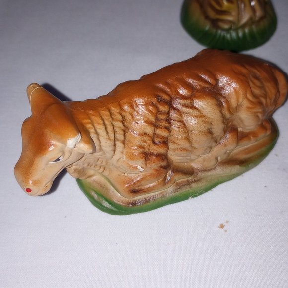 Vintage 1971 Paper Mache Hand Painted with Music Box 15 pc. Nativity Set - Picture 8 of 16